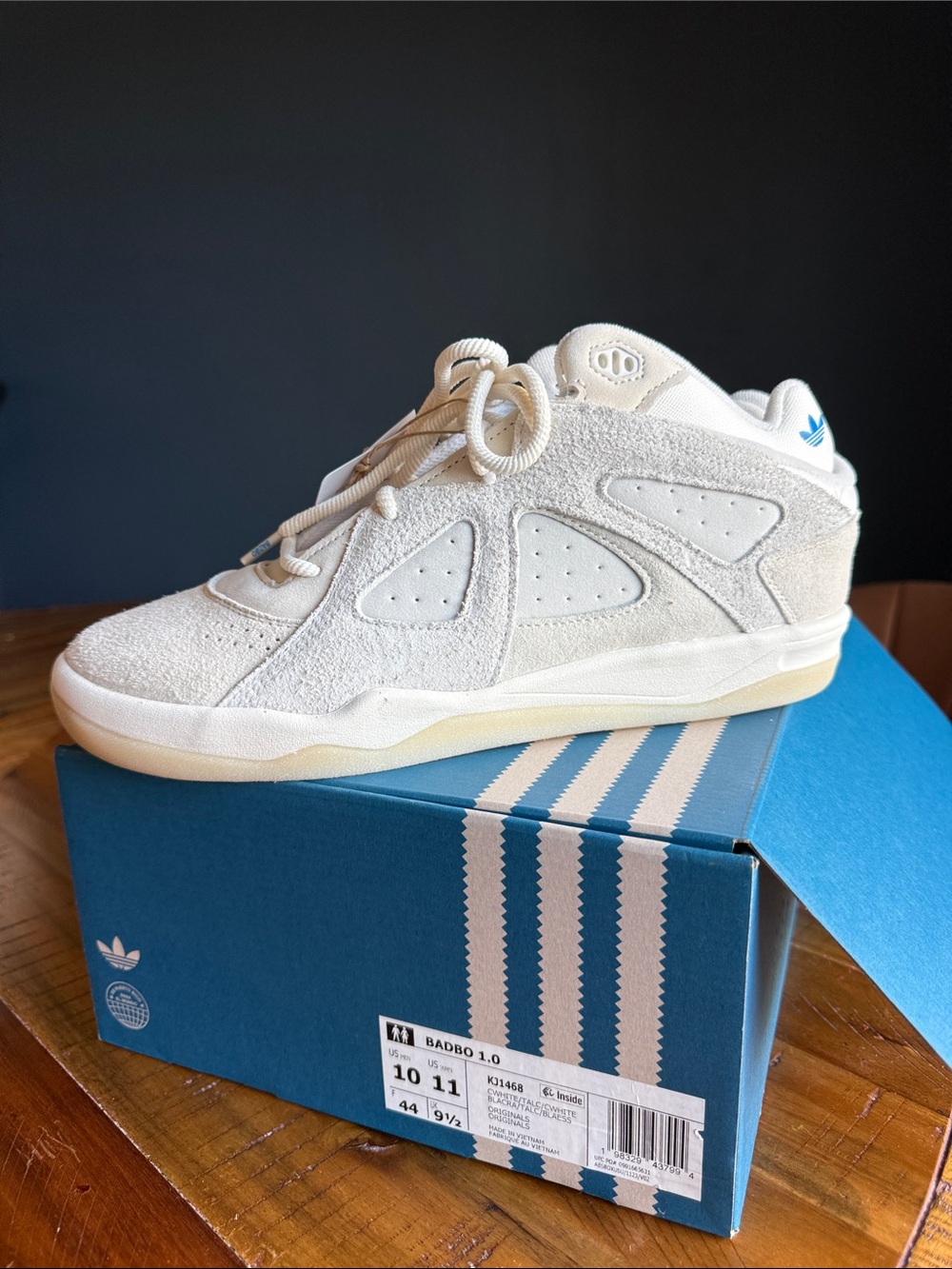 BADBO 1.0 - bad bunny adidas - Picture 2 of 2